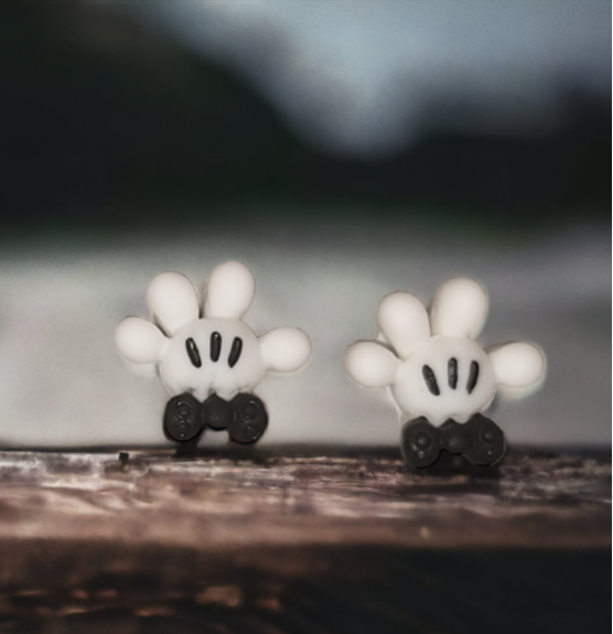 Minnie Series Studs