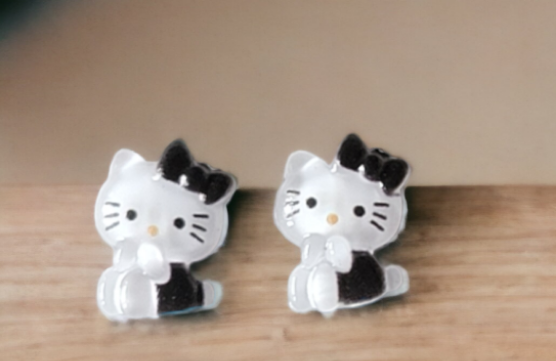 Kitty Studs